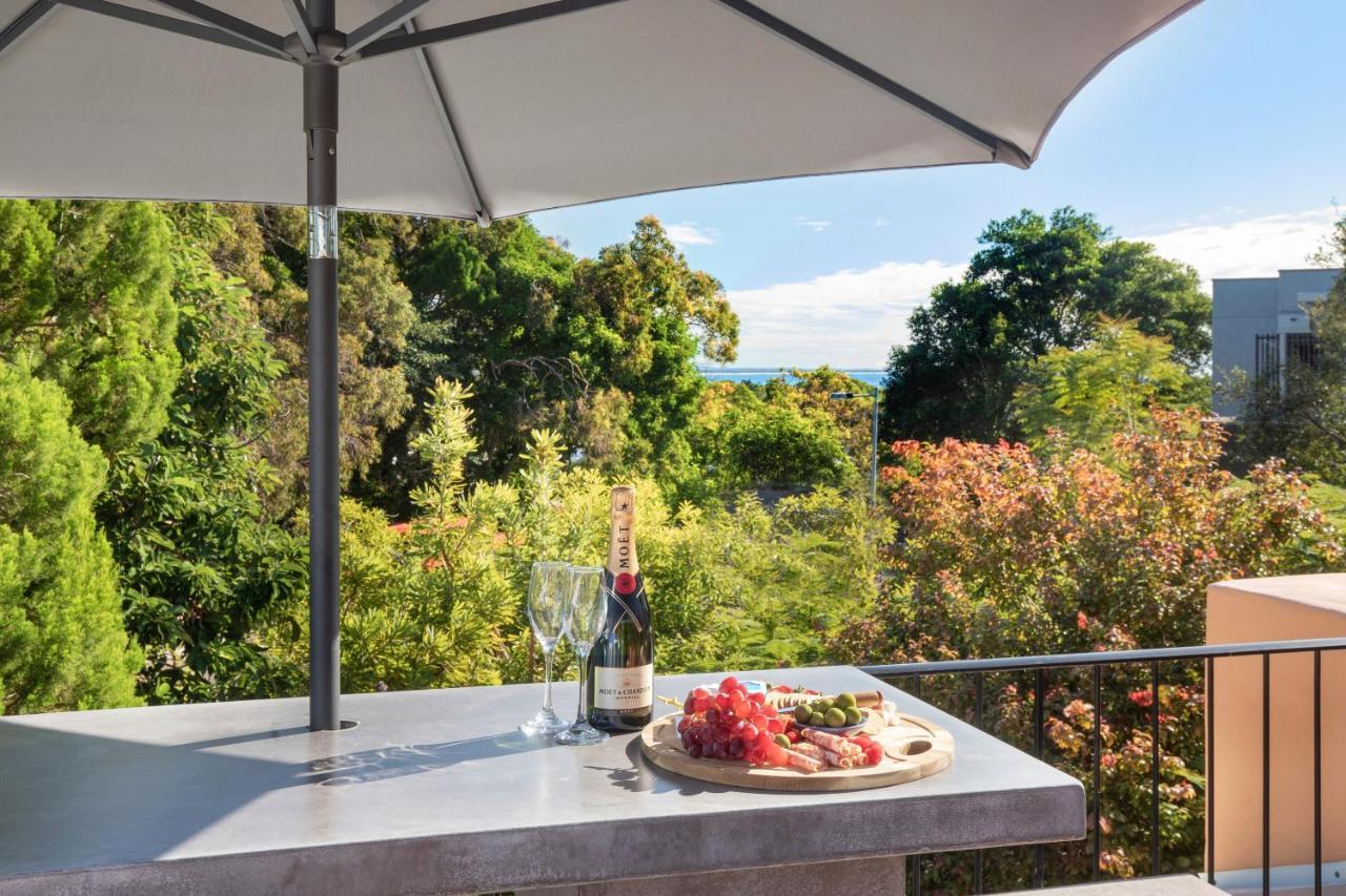 L'Auberge @ Noosa Bagian luar foto